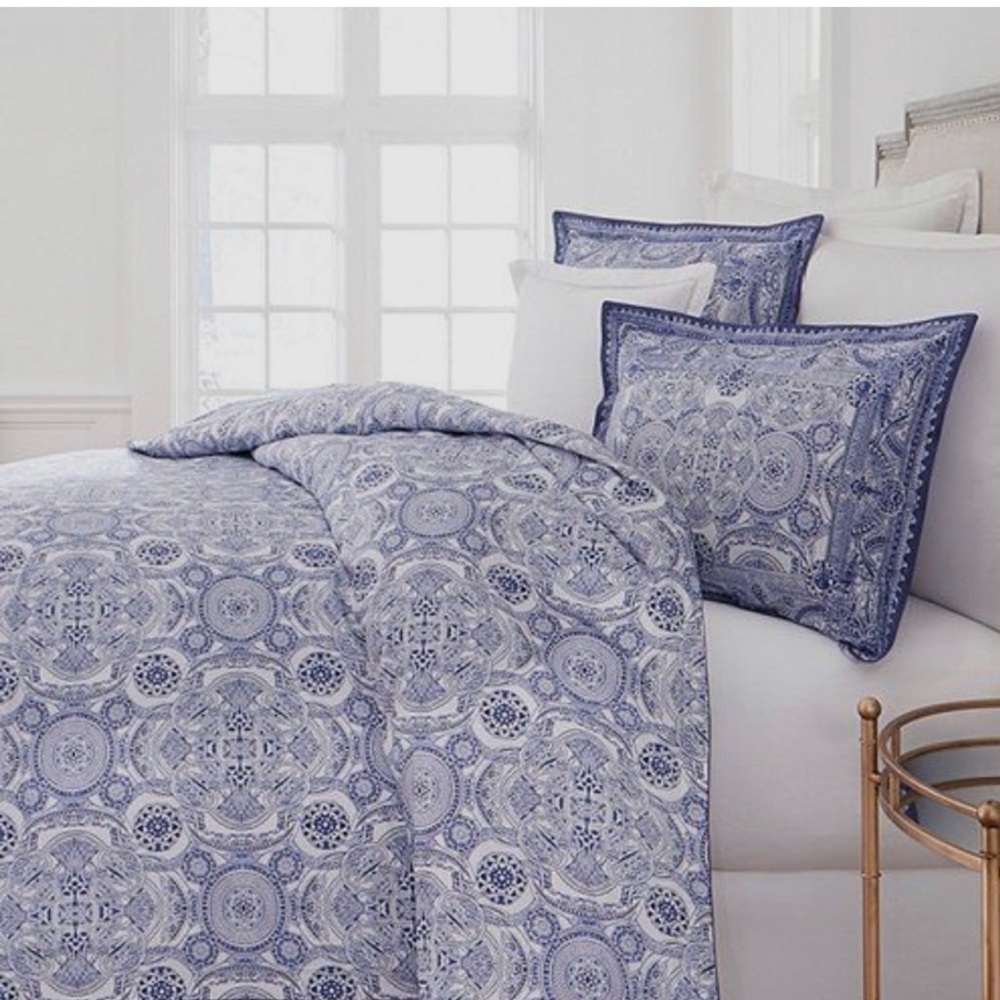 Southern Living Easton Blue Medallion Boho Print Duvet Set